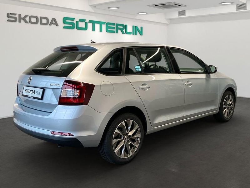 Gebraucht Skoda Rapid Cool Edition 95 PS (69 kW) 2018 Silber Limousine
