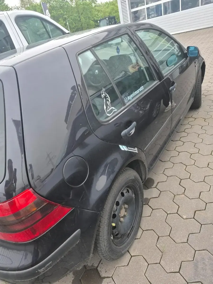 Gebraucht VW Golf IV 105 PS (77 kW) 2001 Schwarz Kleinwagen
