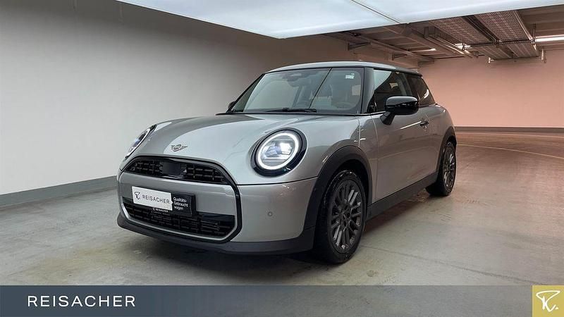 Silber Gebraucht 2024 Mini Cooper Classic Kleinwagen | 26.849 € (Fairer Preis) - Bild 1/4