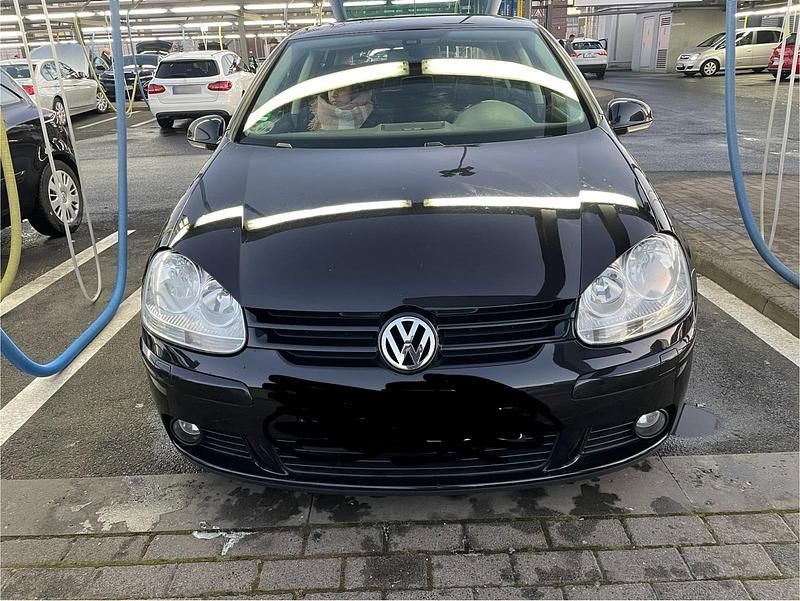Gebraucht VW Golf V 122 PS (89 kW) 2008 Schwarz Kleinwagen