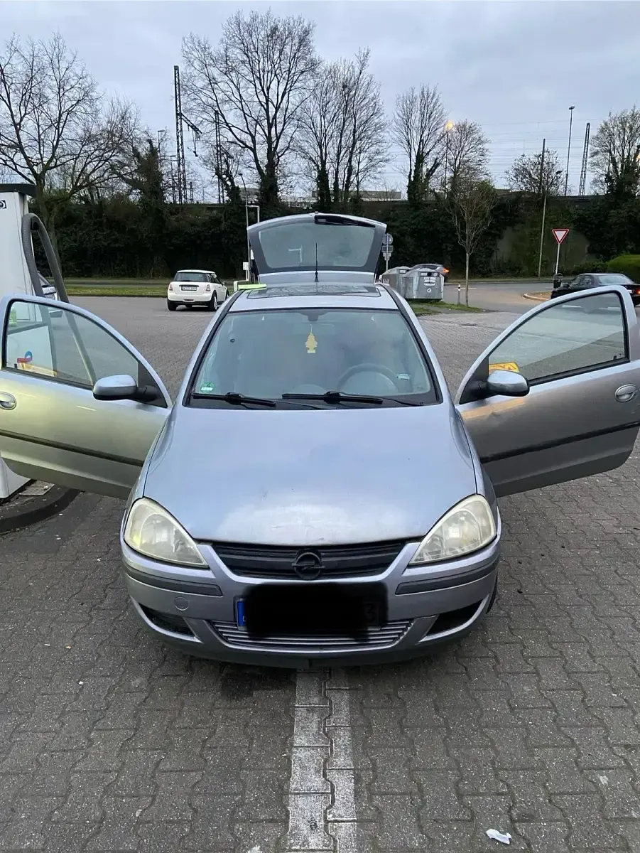 Gebraucht Opel Corsa 75 PS (55 kW) 2003 Silber Kleinwagen
