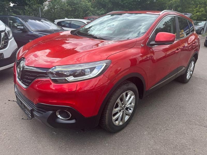 Rot Gebraucht 2016 Renault Kadjar Experience SUV | 10.950 € (Guter Preis) - Bild 1/4