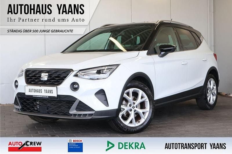 Weiß Gebraucht 2024 Seat Arona FR SUV | 16.389 € (Guter Preis) - Bild 1/4