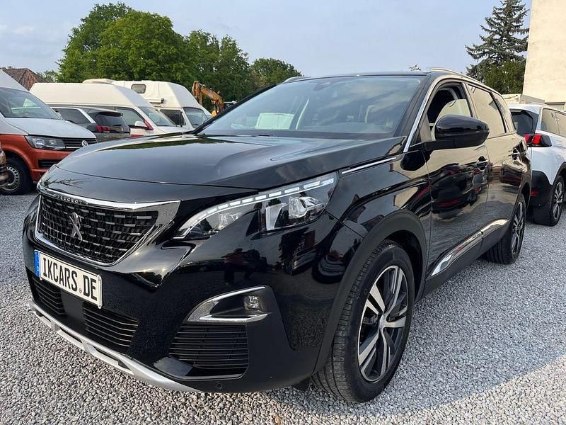 Gebraucht Peugeot 5008 Allure 131 PS (96 kW) 2020 Schwarz Van / Kleinbus