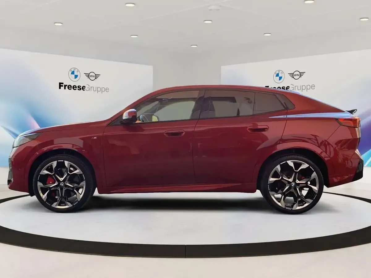 Gebraucht BMW X2 Luxury Line 163 PS (119 kW) 2025 Rot SUV