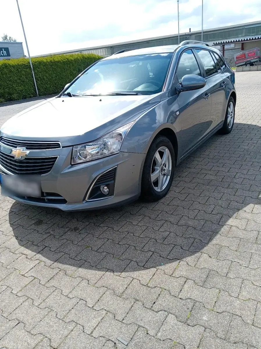 Gebraucht Chevrolet Cruze 140 PS (102 kW) 2012 Grau Kombi