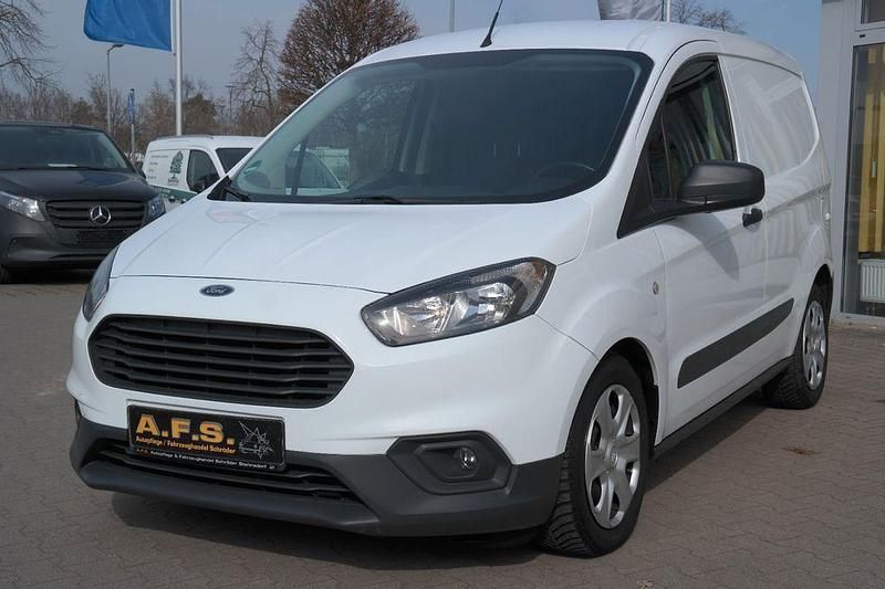 Gebraucht Ford Transit Trend 101 PS (74 kW) 2022 Weiß Van / Kleinbus