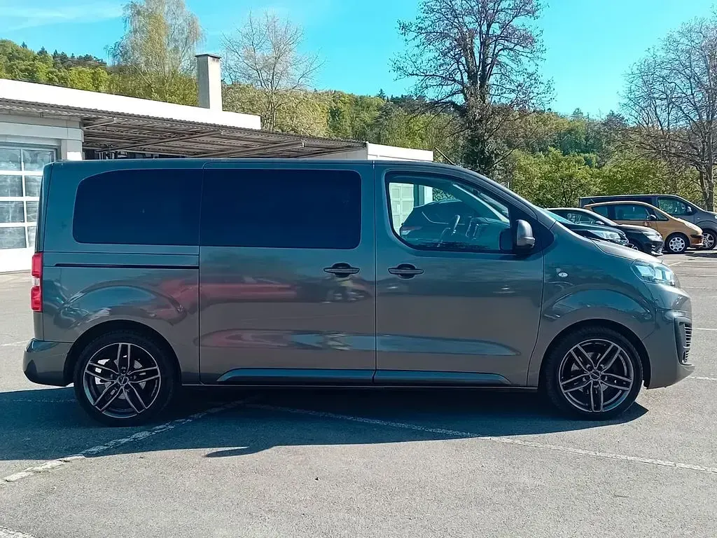 Gebraucht Citroën Spacetourer Feel 150 PS (110 kW) 2016 Grau Van / Kleinbus