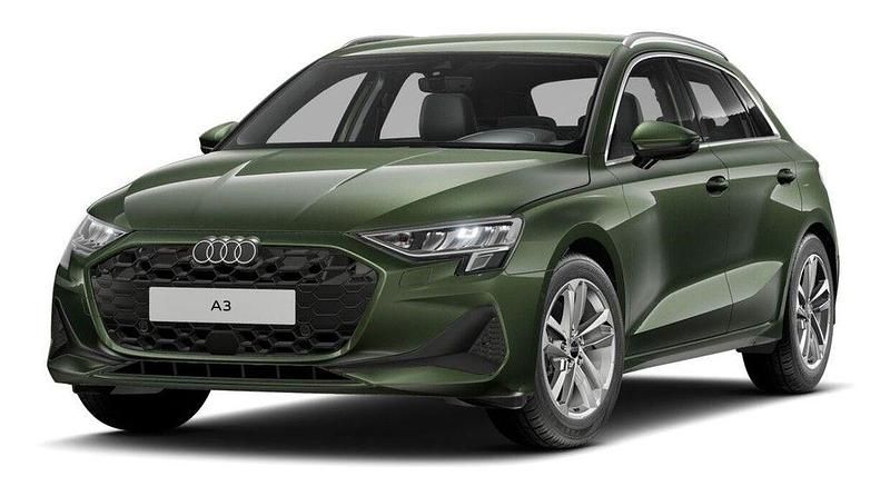 Grün Gebraucht 2024 Audi A3 Sportback Ambiente Limousine | 29.930 € (Superpreis) - Bild 1/4