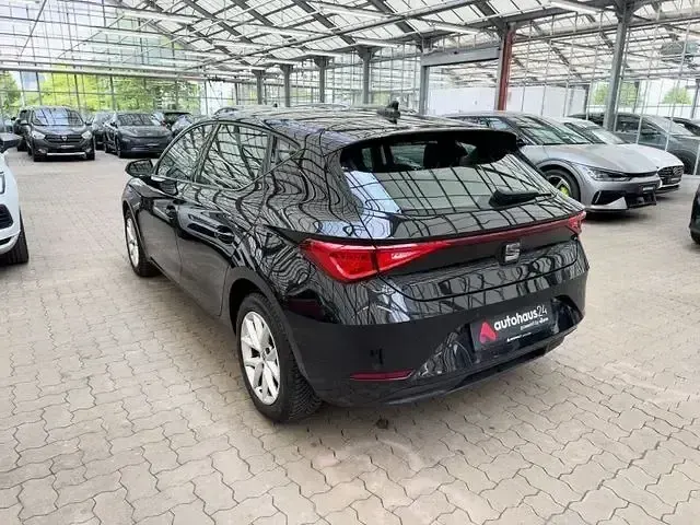 Gebraucht Seat Leon Style 110 PS (80 kW) 2022 Schwarz Limousine