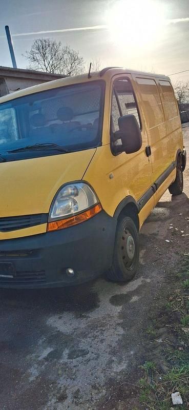 Second-hand Renault Master 150 CP (110 kW) 2009 Galben Hatchback