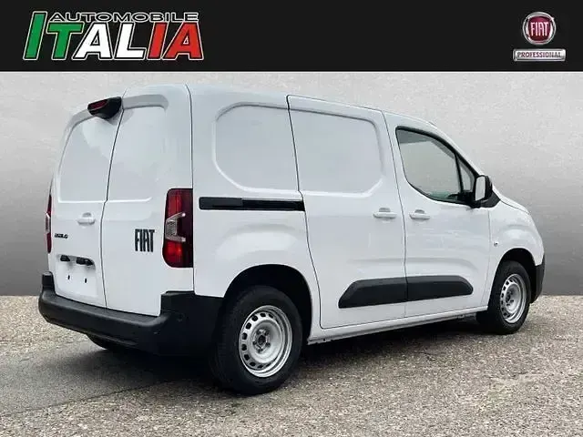 Gebraucht Fiat Doblò 102 PS (75 kW) 2024 Weiß Van / Kleinbus