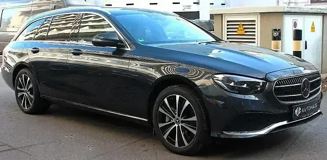Gebraucht Mercedes E300 194 PS (142 kW) 2021 Grau Limousine