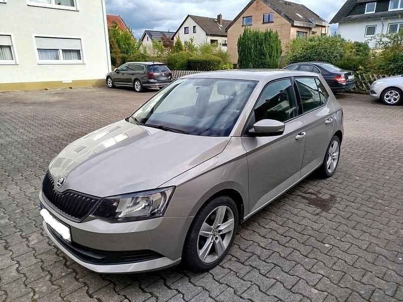 Second-hand Skoda Fabia 75 CP (55 kW) 2017 Andere farben Hatchback