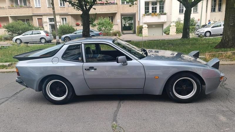 Usado Porsche 944 163 CV (119 kW) 1983 Plateado Coupe