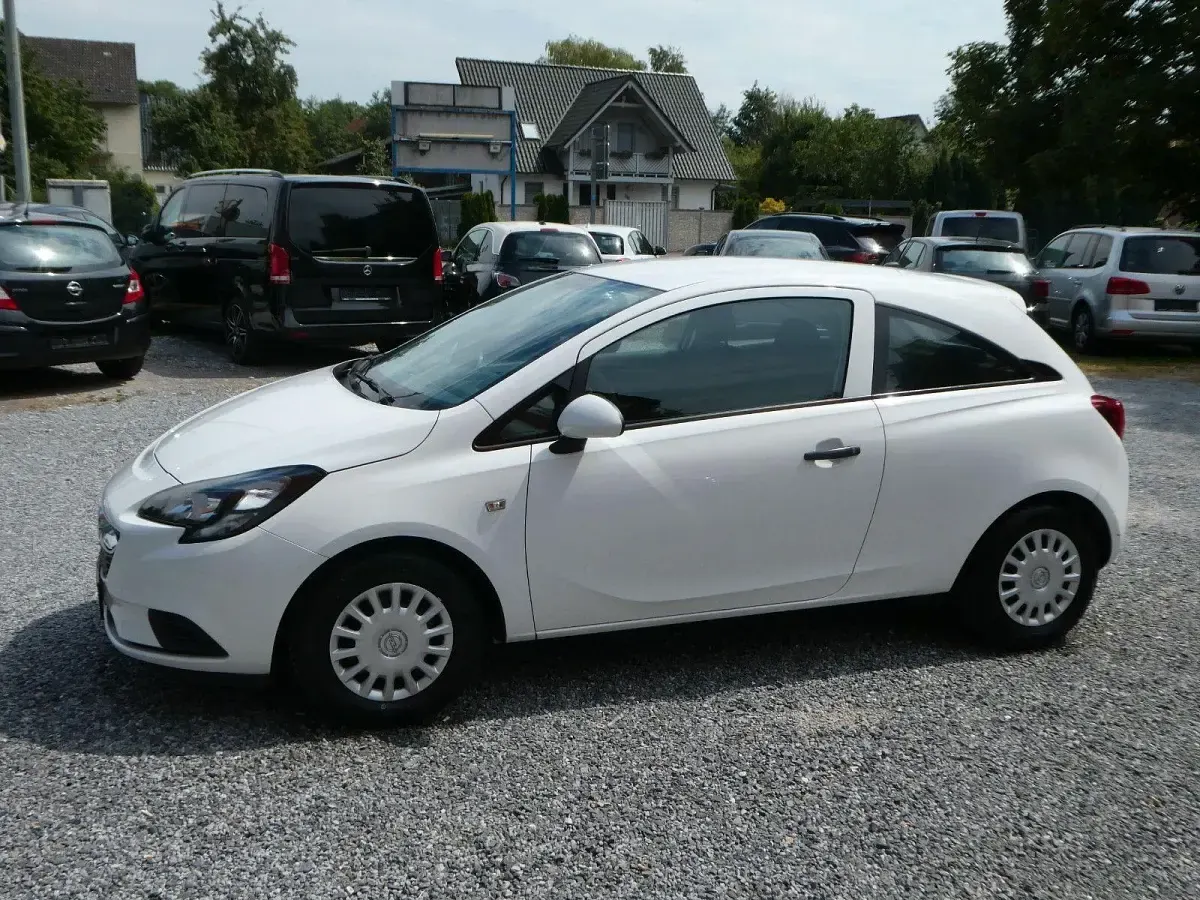 Gebraucht Opel Corsa Active 69 PS (50 kW) 2016 Weiß Kleinwagen