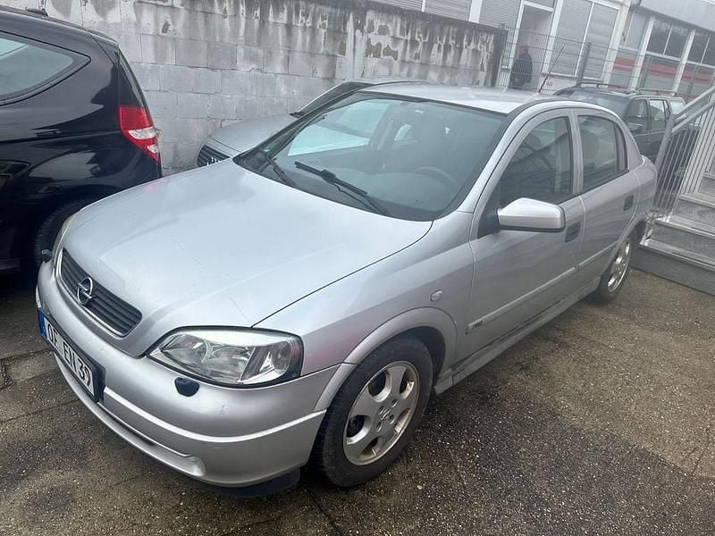 Gebraucht Opel Astra Classic Edition 75 PS (55 kW) 2000 Grau Limousine