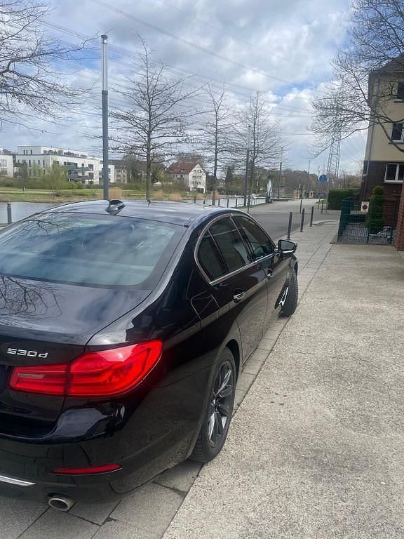 Gebraucht BMW 530 Luxury Line 258 PS (189 kW) 2018 Schwarz Limousine