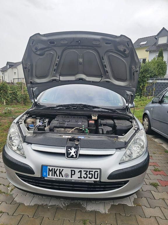 Silber Gebraucht 2003 Peugeot 307 Limousine | 2.999 € (Fairer Preis) - Bild 1/4