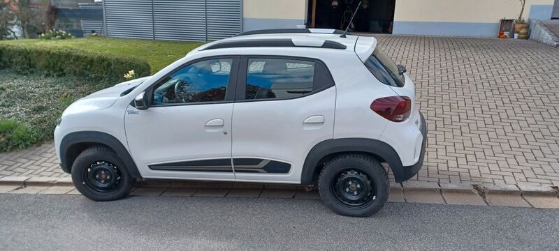 Weiß Gebraucht 2022 Dacia Spring Essentiel Kleinwagen | 9.250 € (Guter Preis) - Bild 1/4