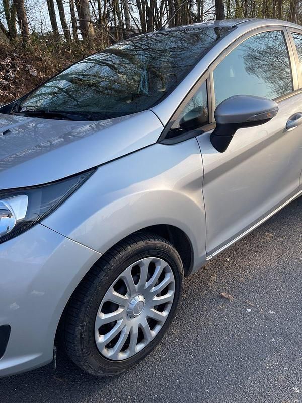 Gebraucht Ford Fiesta Titanium 82 PS (60 kW) 2013 Schwarz Kleinwagen