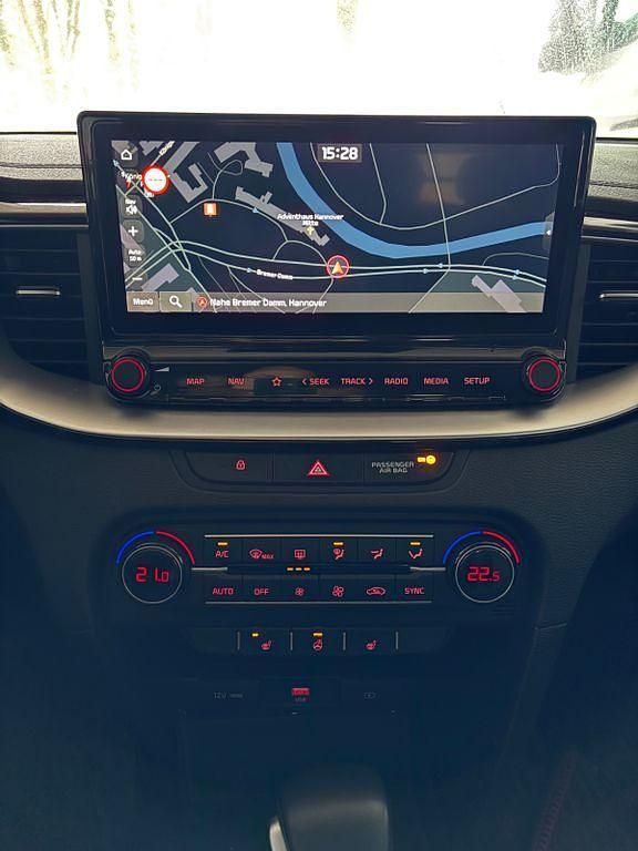 Gebraucht Kia Ceed Vision 160 PS (117 kW) 2021 Weiß Kleinwagen