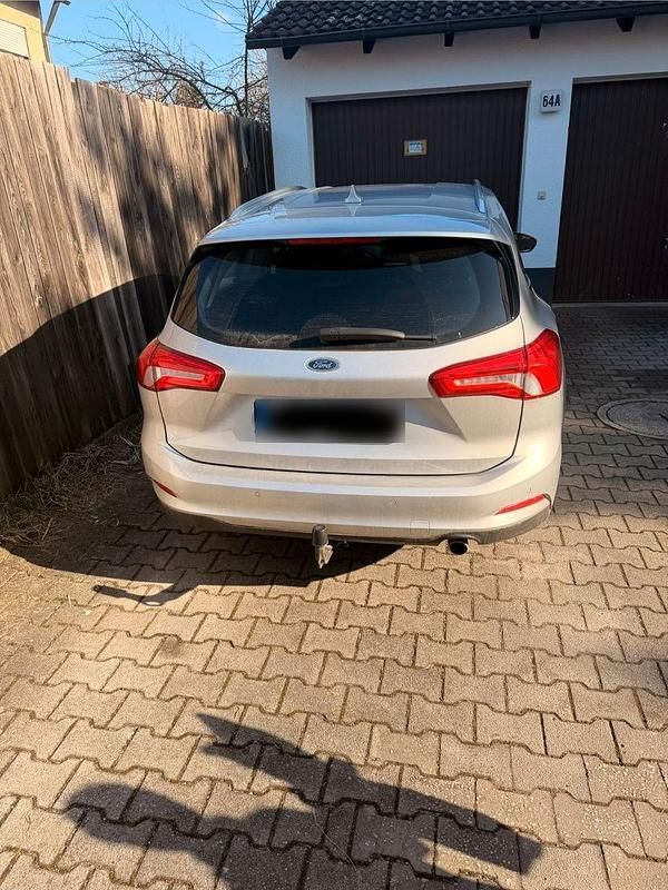 Usata Ford Focus Active 150 CV (110 kW) 2019 Argento Berlina
