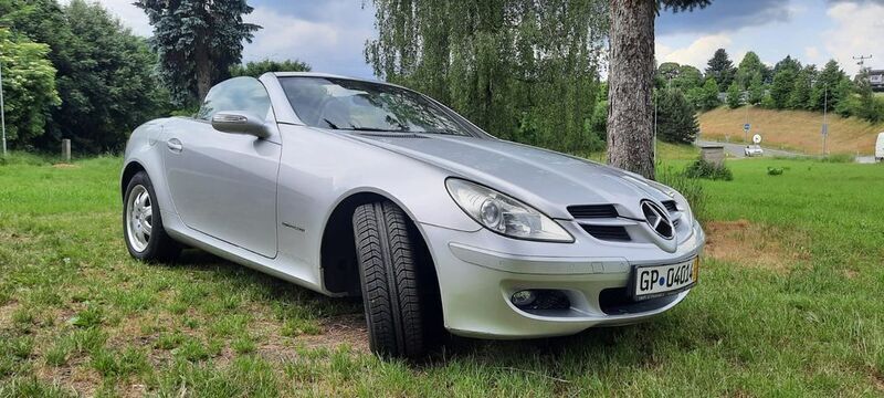 Silber Gebraucht 2006 Mercedes SLK200 Cabrio | 8.390 € (Fairer Preis) - Bild 1/4