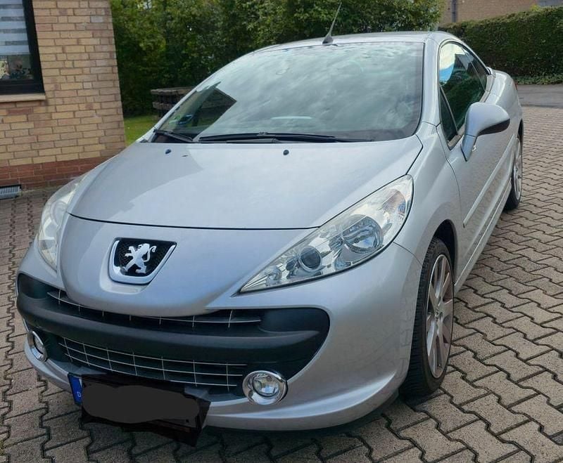Silber Gebraucht 2009 Peugeot 207 CC Platinum Cabrio | 3.300 € (Superpreis) - Bild 1/4