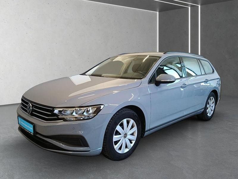 Gebraucht VW Passat Conceptline 150 PS (110 kW) 2022 Grau Kombi