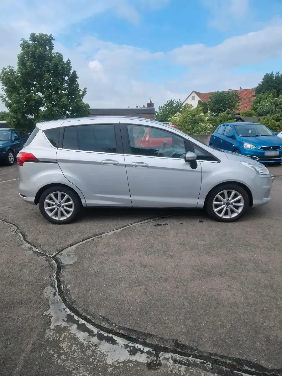 Gebraucht Ford B-MAX 101 PS (74 kW) 2015 Silber Van / Kleinbus