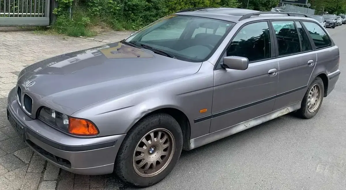 Gebraucht BMW 525 192 PS (141 kW) 2000 Kombi