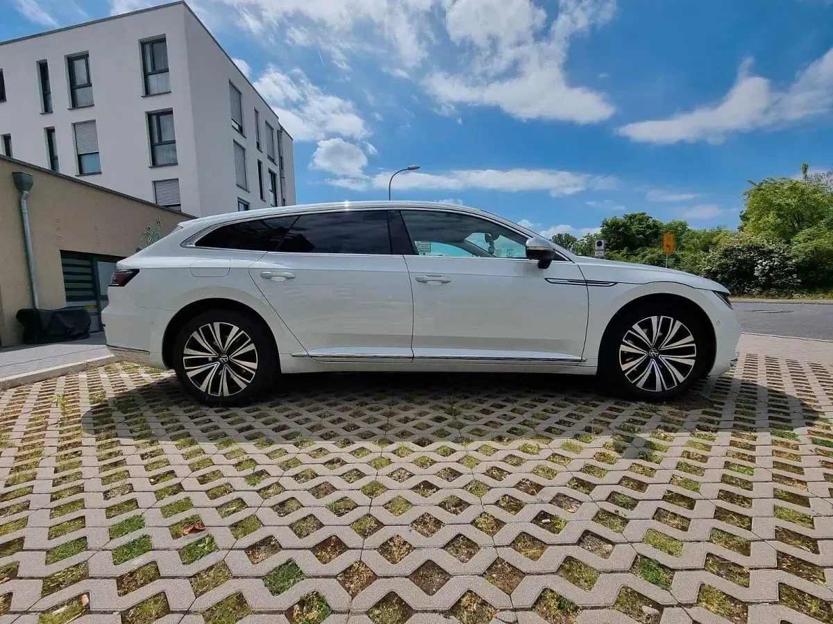 Gebraucht VW Arteon Elegance 218 PS (160 kW) 2022 Weiß Kombi
