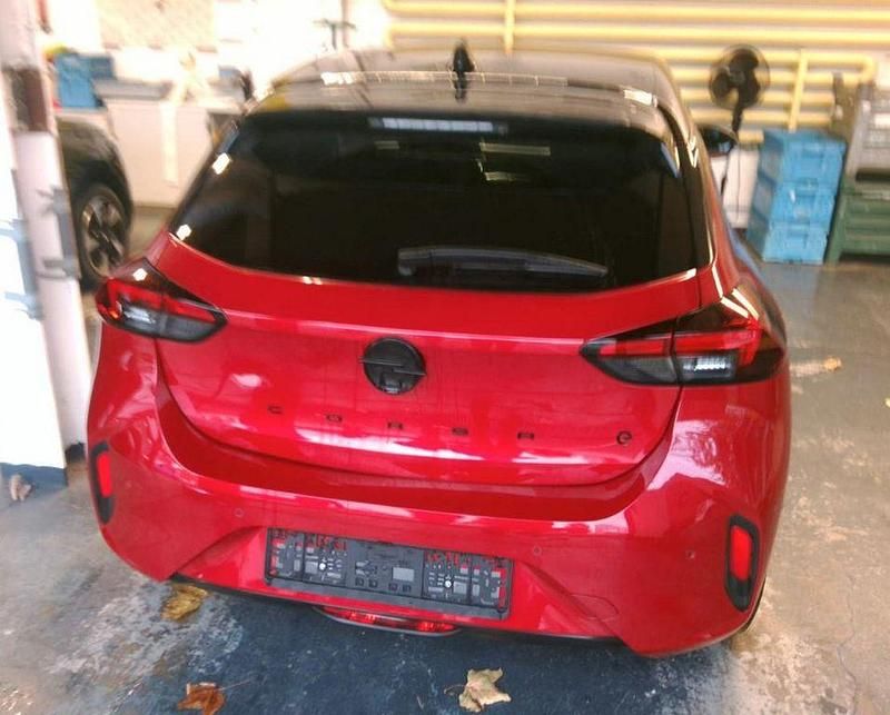 Gebraucht Opel Corsa-e 114 kW (156 PS) 2023 Chili rot Kleinwagen