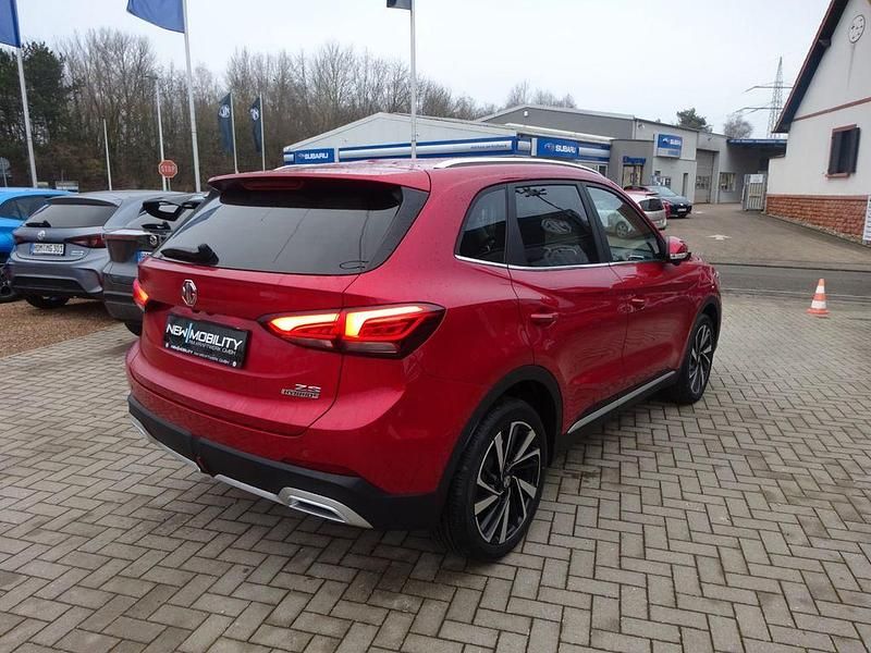 Neu MG ZS Luxury 197 PS (144 kW) 2025 Rot SUV