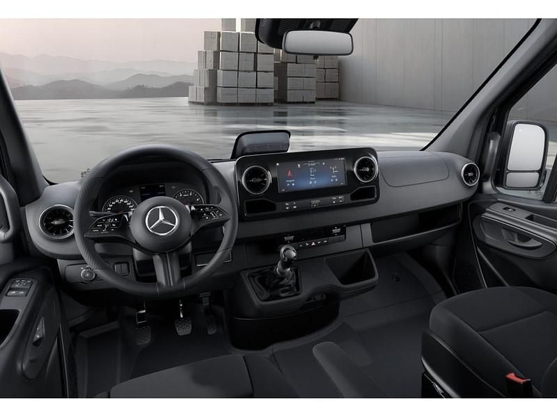 Gebraucht Mercedes Sprinter 150 PS (110 kW) 2024 Schwarz Van