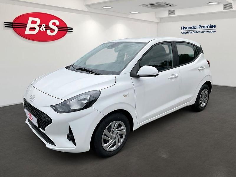 Gebraucht Hyundai i10 Select 63 PS (46 kW) 2025 Atlas white Kleinwagen