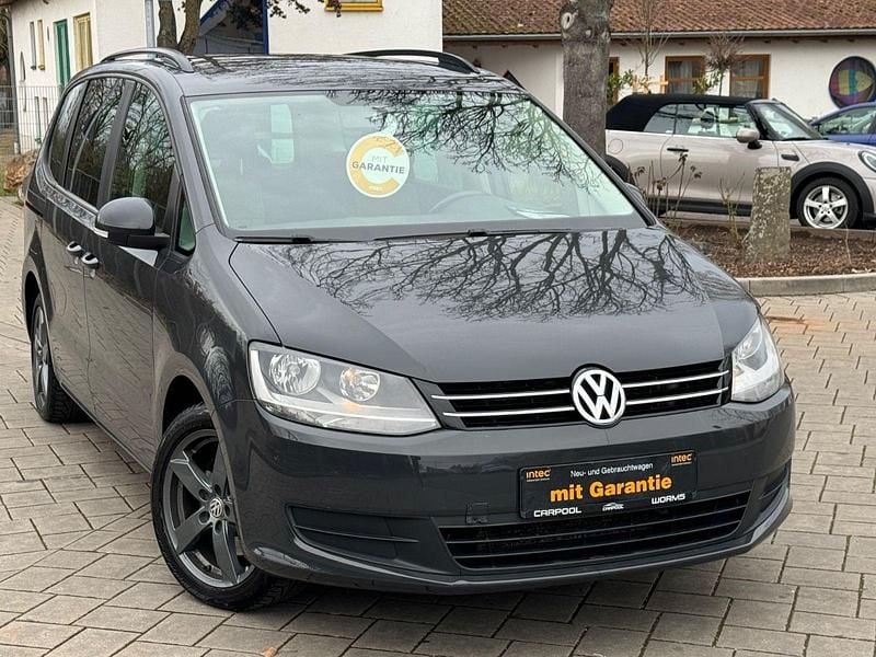Gebraucht VW Sharan Trendline 150 PS (110 kW) 2012 Grau Van / Kleinbus