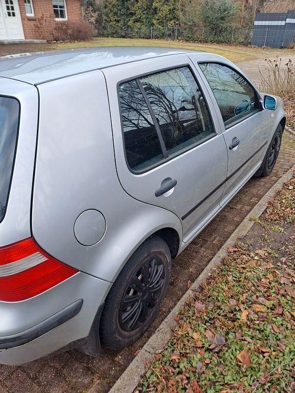 Gebraucht VW Golf IV 101 PS (74 kW) 2002 Silber Limousine
