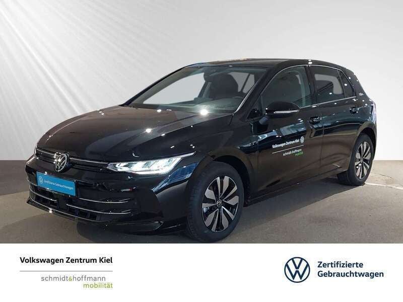 Grenadillschwarz Gebraucht 2024 VW Golf VIII Goal Limousine | 29.780 € - Bild 1/4