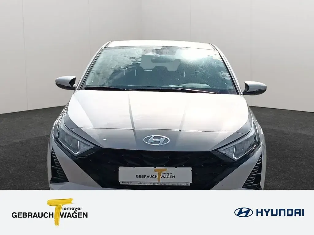 Gebraucht Hyundai i20 Comfort 101 PS (74 kW) 2025 Grau Limousine