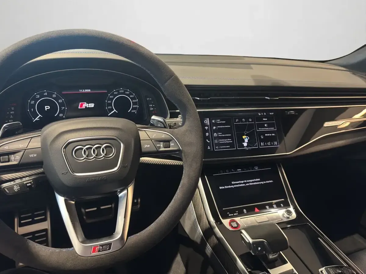 Neu Audi Q8 Basis 641 PS (471 kW) 2026 Mythosschwarz metallic (metallic) SUV