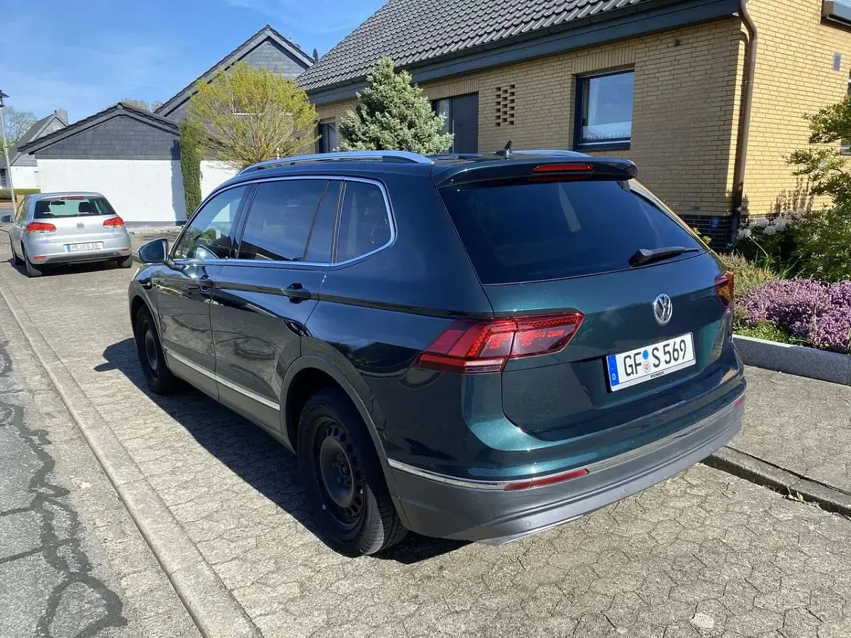 Gebraucht VW Tiguan Allspace Highline 190 PS (139 kW) 2017 SUV