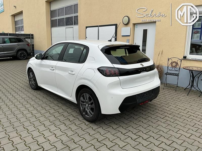 Gebraucht Peugeot 208 Active 102 PS (75 kW) 2021 Kleinwagen