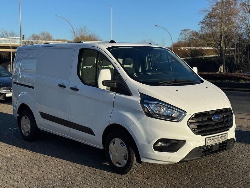 Gebraucht Ford Transit Custom 131 PS (96 kW) 2021 Weiß Van / Kleinbus