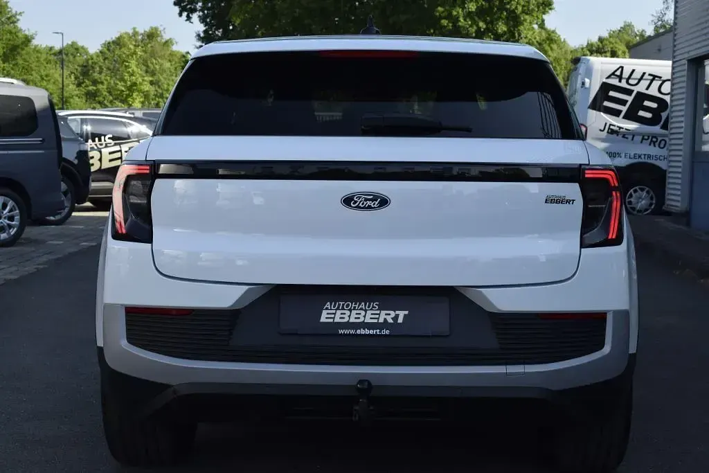 Uusi Ford Explorer Premium 210 kW (286 HP) 2026 Valkoinen Katumaasturi