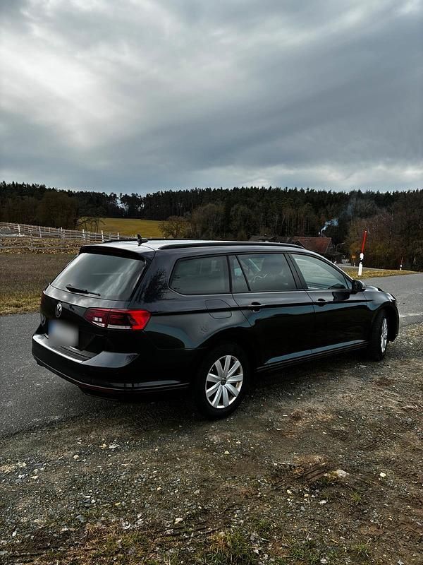 Gebraucht VW Passat 150 PS (110 kW) 2023 Kombi