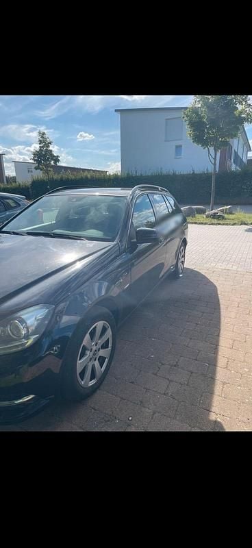 Gebraucht Mercedes C200 136 PS (100 kW) 2012 Schwarz Kombi