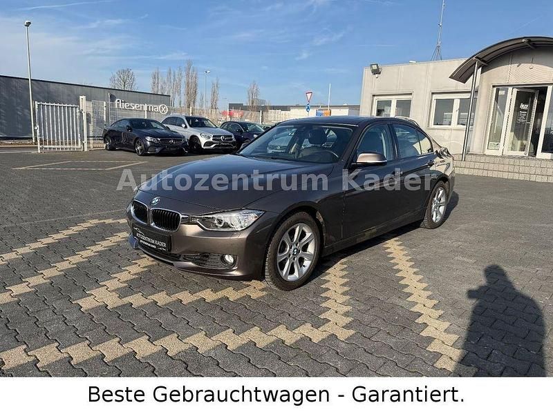 Gebraucht BMW 328 Comfort Edition 245 PS (180 kW) 2013 Havanna Limousine
