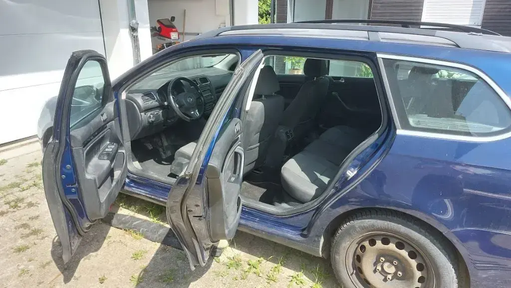 Gebraucht VW Golf VI Comfortline 140 PS (102 kW) 2010 Blau Kombi